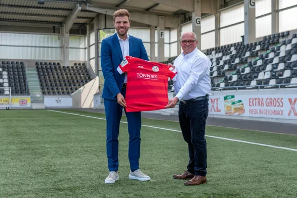 Tönnies setzt Hauptsponsoring des FSV langfristig fort