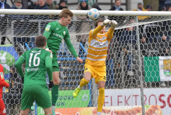 Highlights: Luis Frieling und Patrik Twardzik treffen gegen Oberhausen (Video)