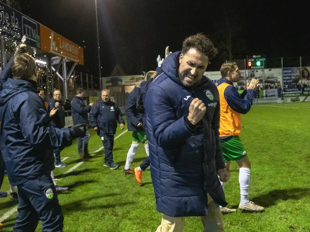 Trainer Julian Hesse nach dem 2:1: "Die rote Karte..."