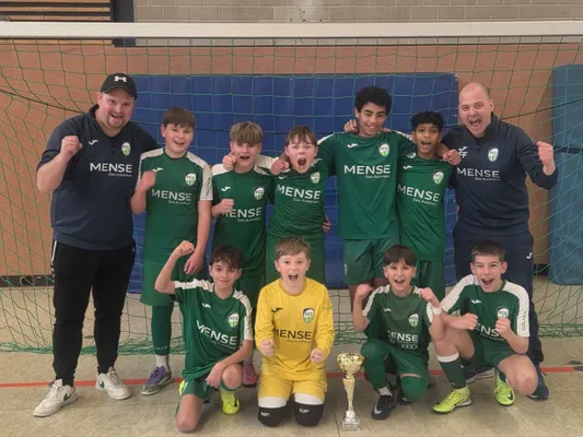 D3- und F2-Junioren des FCG gewinnen Hallencups