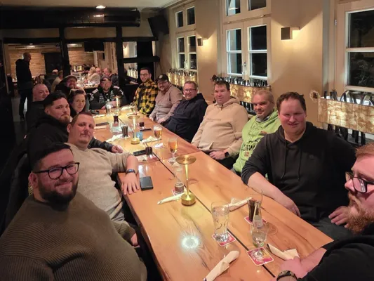 XXL-Team des FCG trifft  sich zum Mannschaftsabend