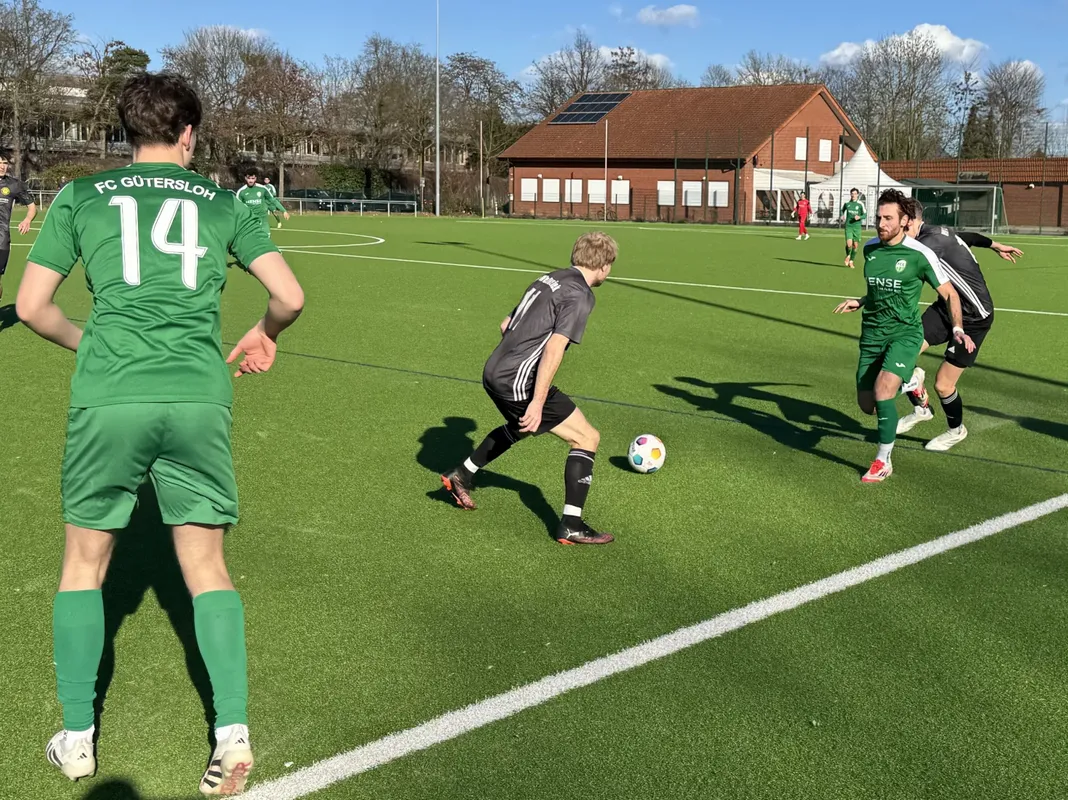 FC Gütersloh II siegt 8:3 gegen SuK Canlar Bielefeld