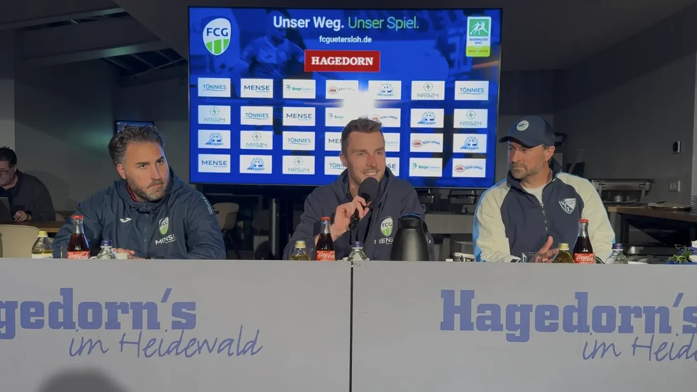 FCG-Pressekonferenz mit zwei Gesangseinlagen