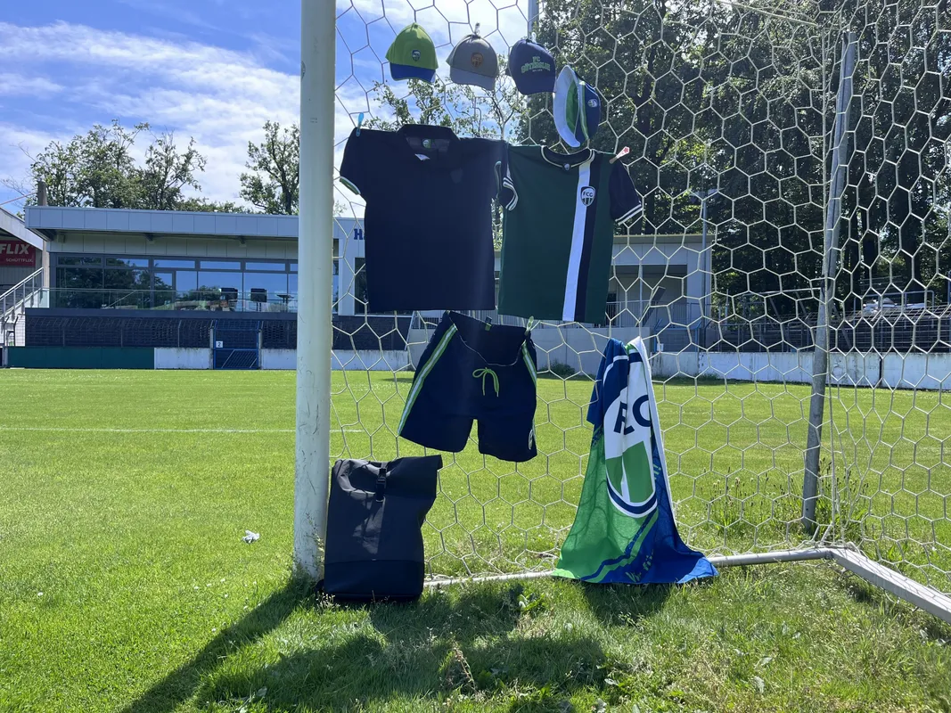 Badeshorts und Urlaubs-Packliste für FCG-Fans