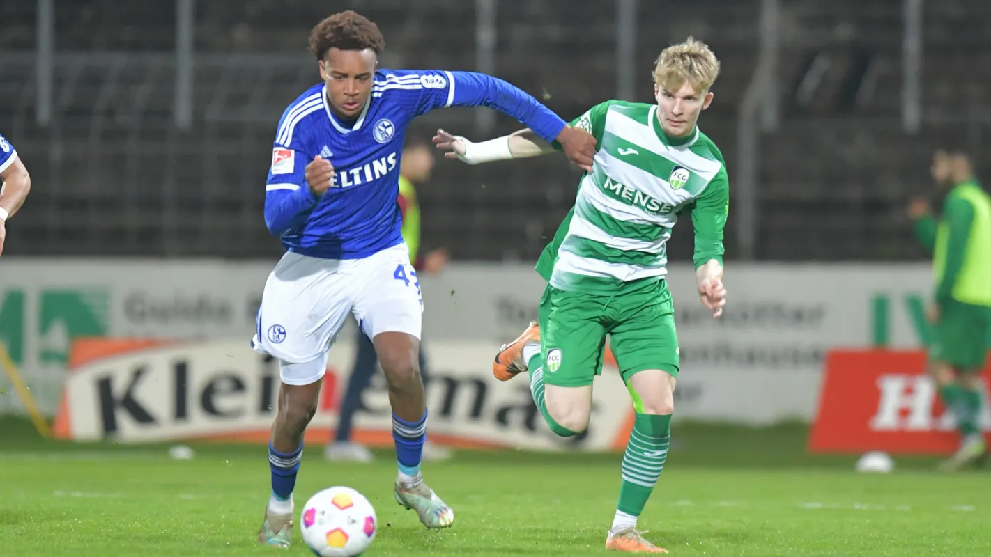 Gedruckte Schalke-Tickets in der Geschäftsstelle erhältlich
