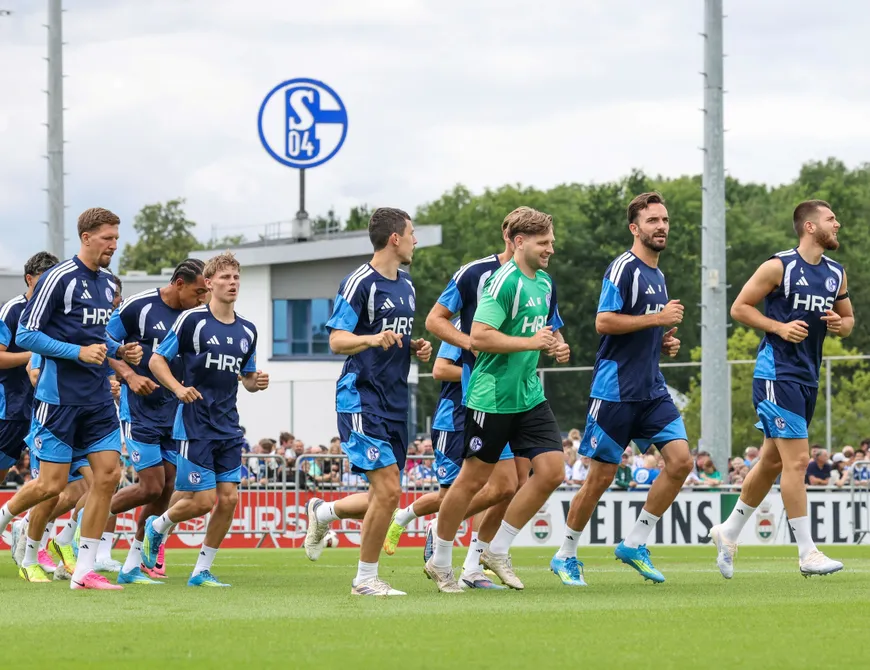 Schalke bestreitet ersten Test beim FCG