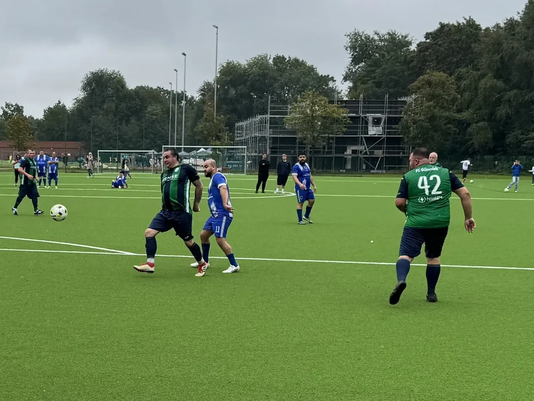 XXL-Team kassiert 1:12-Auftaktniederlage gegen die Zebras
